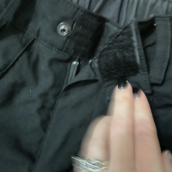 Boys The North Face Hyvent Seymour insulated ski pants - size XS (6). - Picture 4 of 4